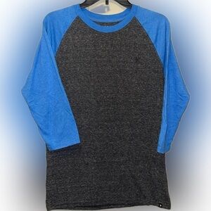 Hurley Buckle 3/4 Sleeve Tee Size Medium